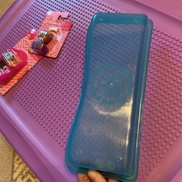 Barbie accessories bundle. Pool, shoes, puppy, and bookbag - Picture 11 of 11